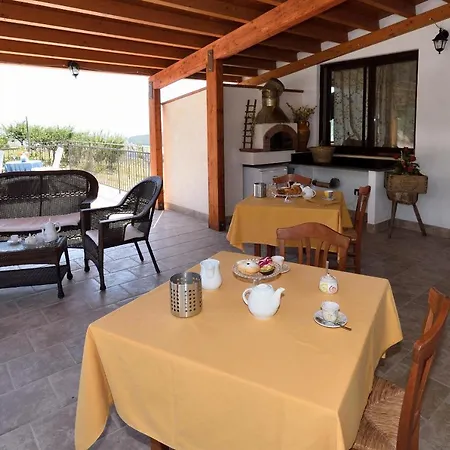 Colle D'elce Konukevi Deliceto